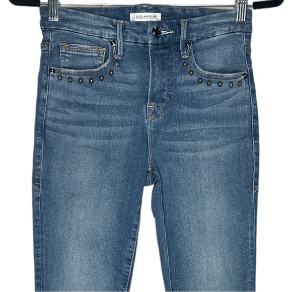 Good American Good Legs Crop Studded Split Hem Jeans Size 2/26 - Picture 3 of 13